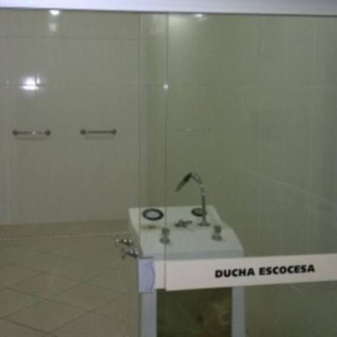 Apartamento Condominio Quisisana Centro Pocos De Caldas Lazer Completo, Uma Estrutura De Resort Exterior foto