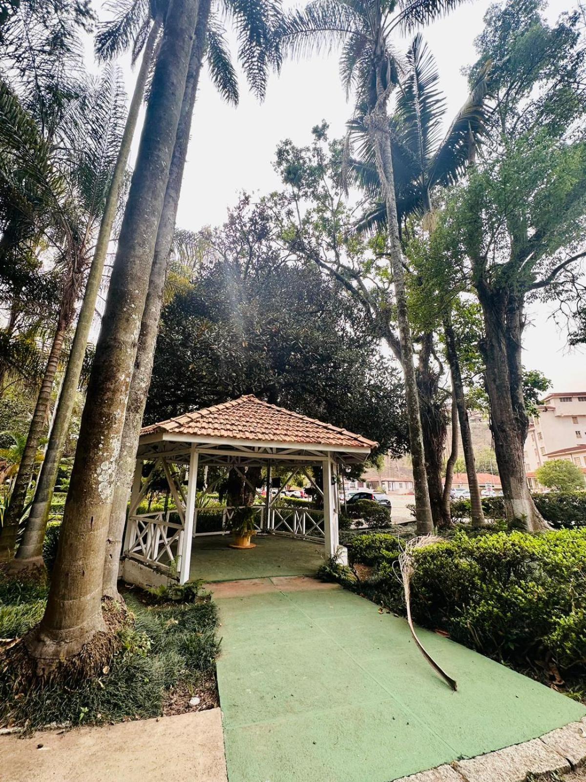 Apartamento Condominio Quisisana Centro Pocos De Caldas Lazer Completo, Uma Estrutura De Resort Exterior foto